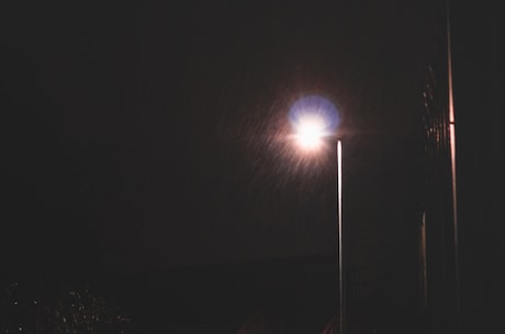 沈阳暴雨！连续两日降雨致市区多地积水，公交线路停运