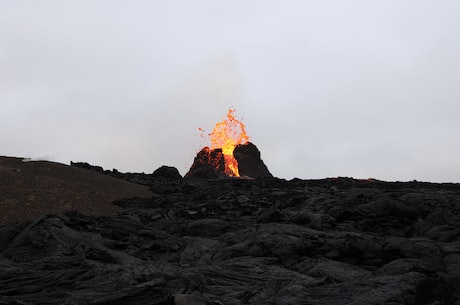 超级火山爆发的几率有多大？如何应对？